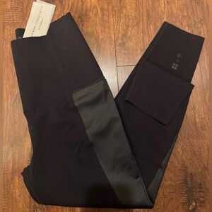 Black Sweaty Betty Leggings - NWT - Medium